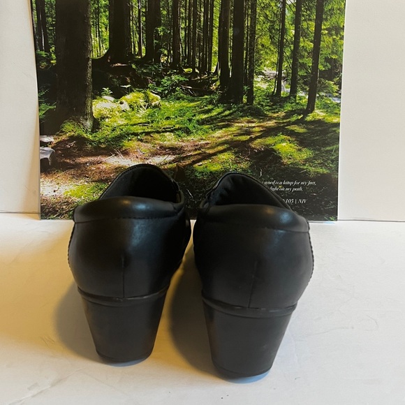 Clarks Black Leather little bootie Loafers Sz 7.5 - Picture 3 of 8